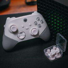 Cargar imagen en el visor de la galería, HEXGAMING ULTRA X Controller for XBOX, PC, Mobile  - White ABXY Labeled
